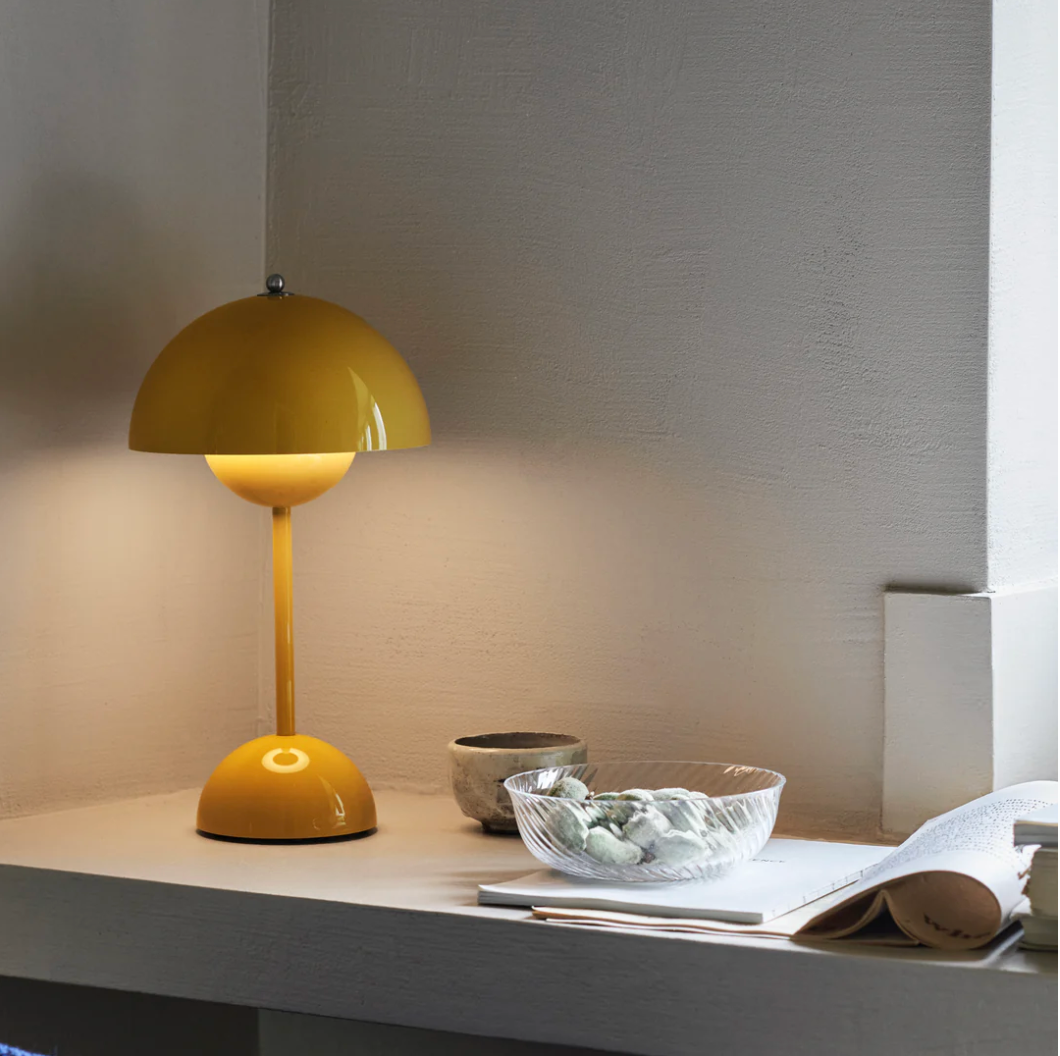 Flowerpot VP9 Verner Panton 1968 Portable Lamp - Mustard