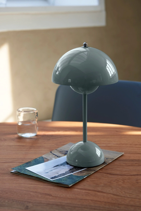Flowerpot VP9 Verner Panton 1968 Portable Lamp - Stone Blue