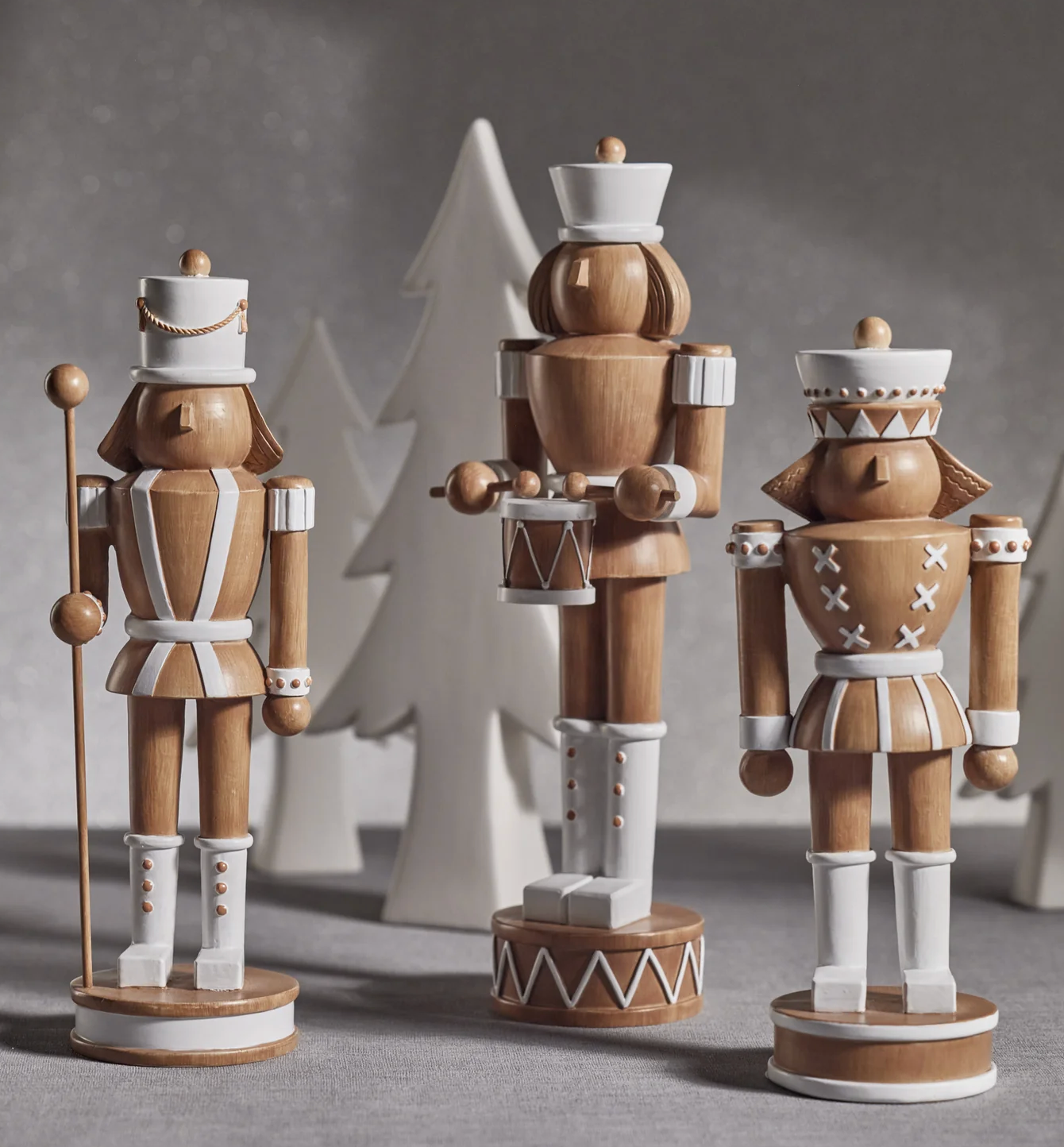 Decorative Nutcracker with Drum - Brown