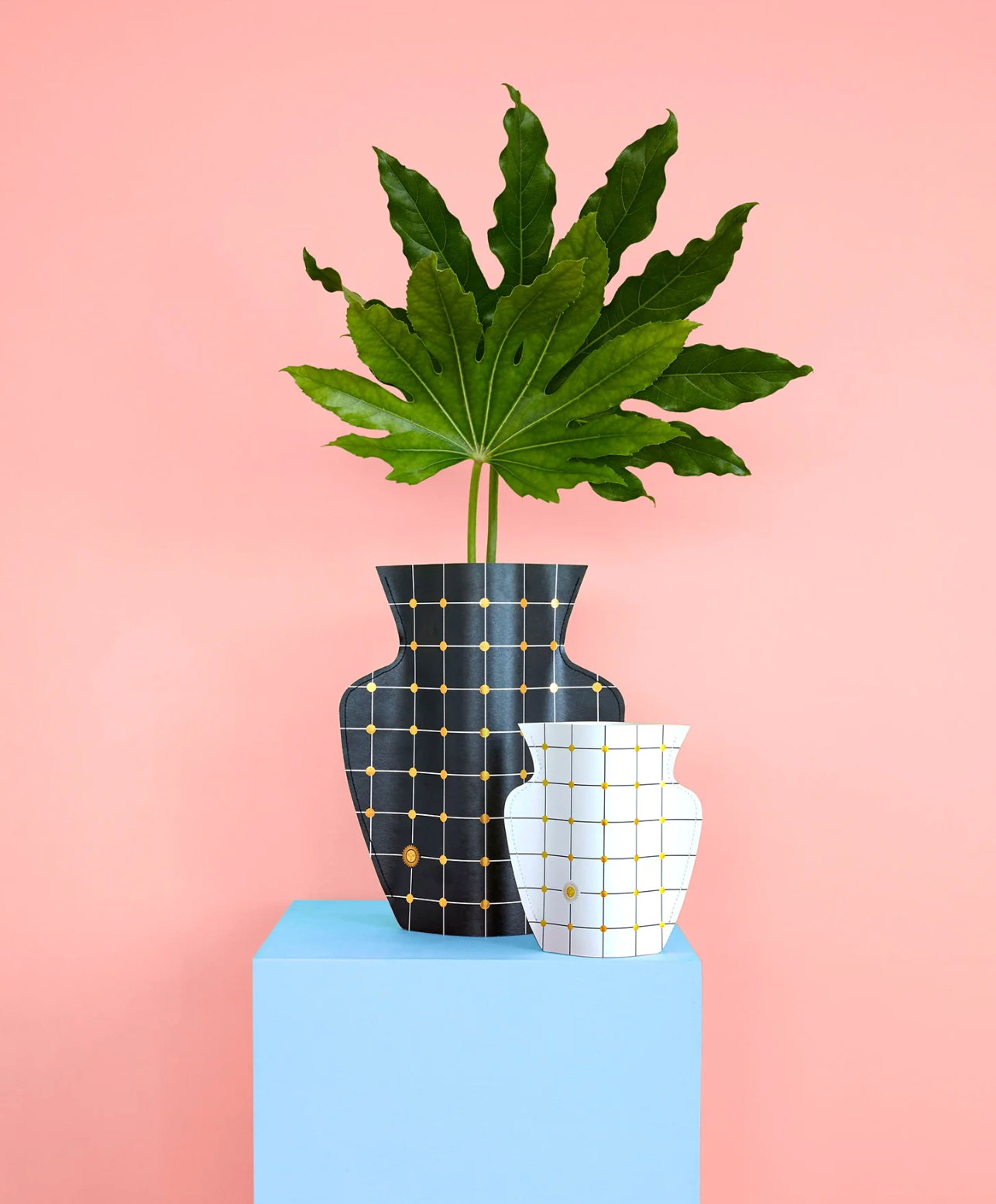 Lido Paper Vase Black